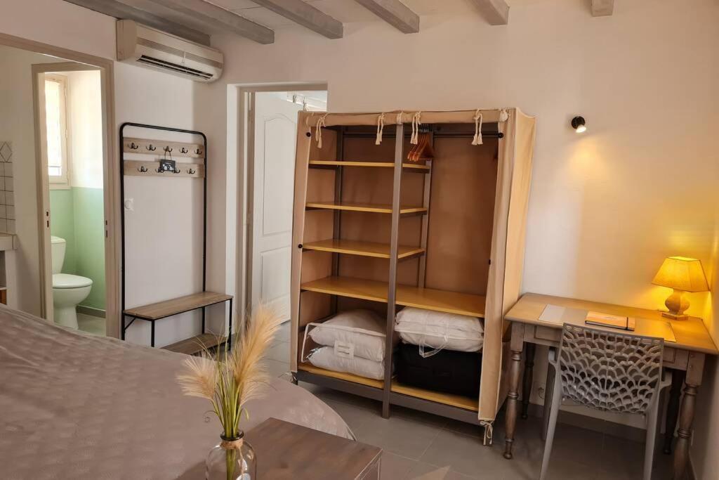 Appart Cosy Avec Son Exterieur Chaleureux,Piscine Et Parking Prive Fontvieille Eksteriør bilde
