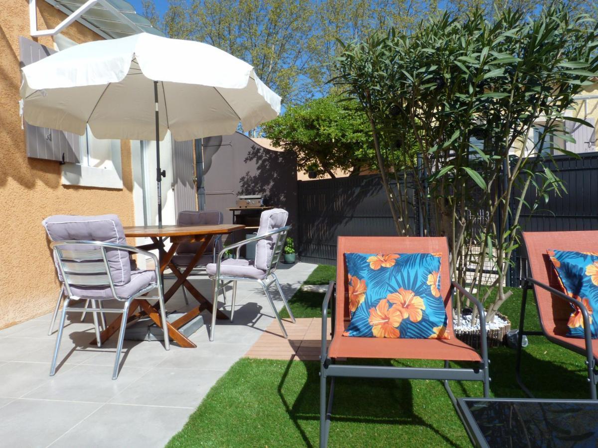 Appart Cosy Avec Son Exterieur Chaleureux,Piscine Et Parking Prive Fontvieille Eksteriør bilde